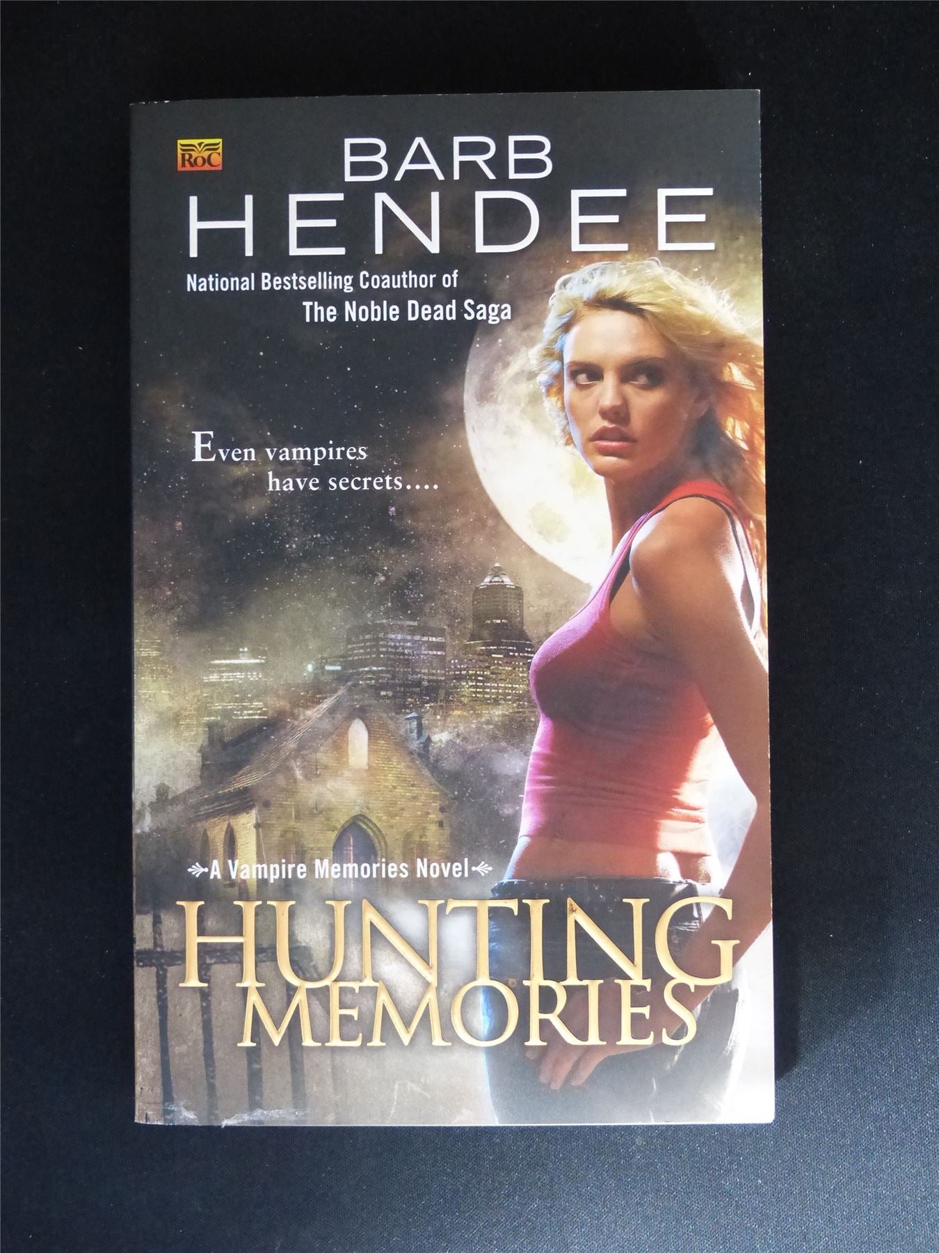 Hunting Memories - Titan Novel Book Softback #8O