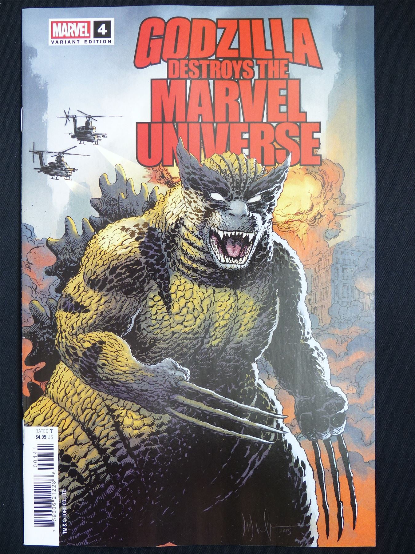 GODZILLA Destroys the Marvel universe #4 Variant - Dec 2025 Marvel Comic #55X