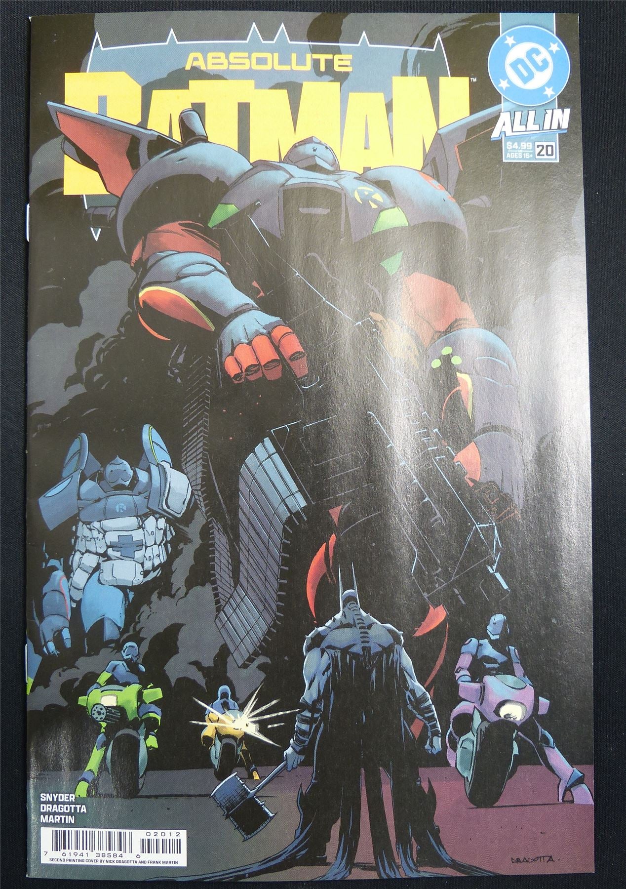 Absolute BATMAN #20 Cvr A - Aug 2026 DC Comic #186
