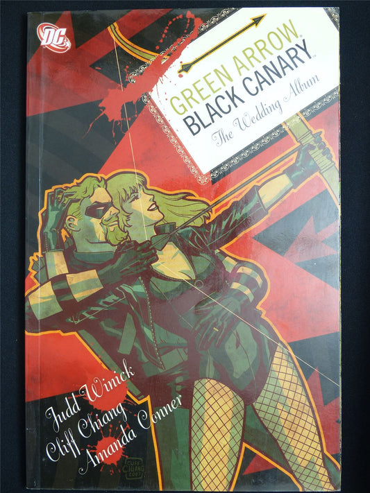 Green Arrow / Black Canary: The Wedding Album - DC Graphic Softback #4VV