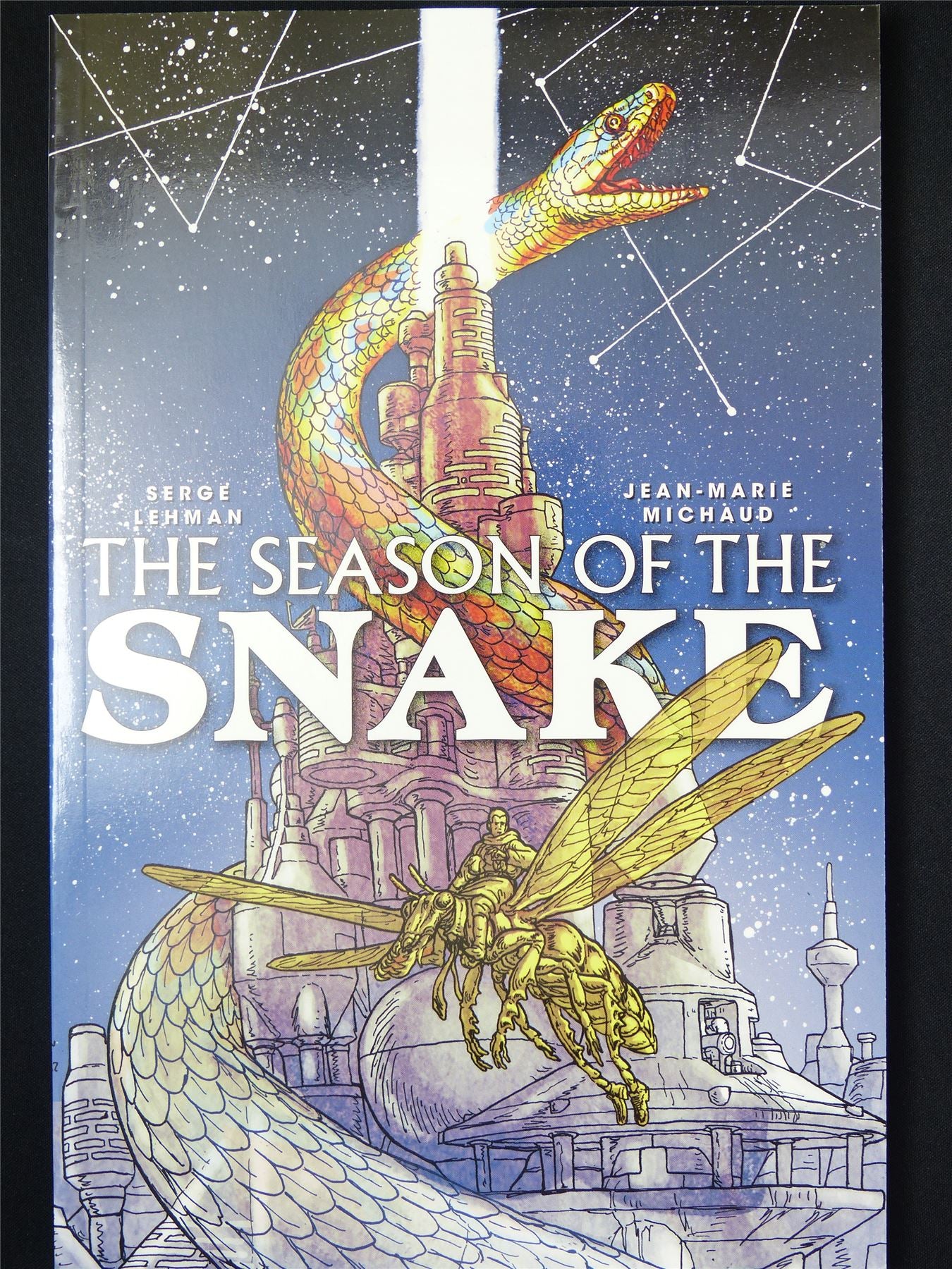 The Season of the Snake - Titan Graphic Softback #62