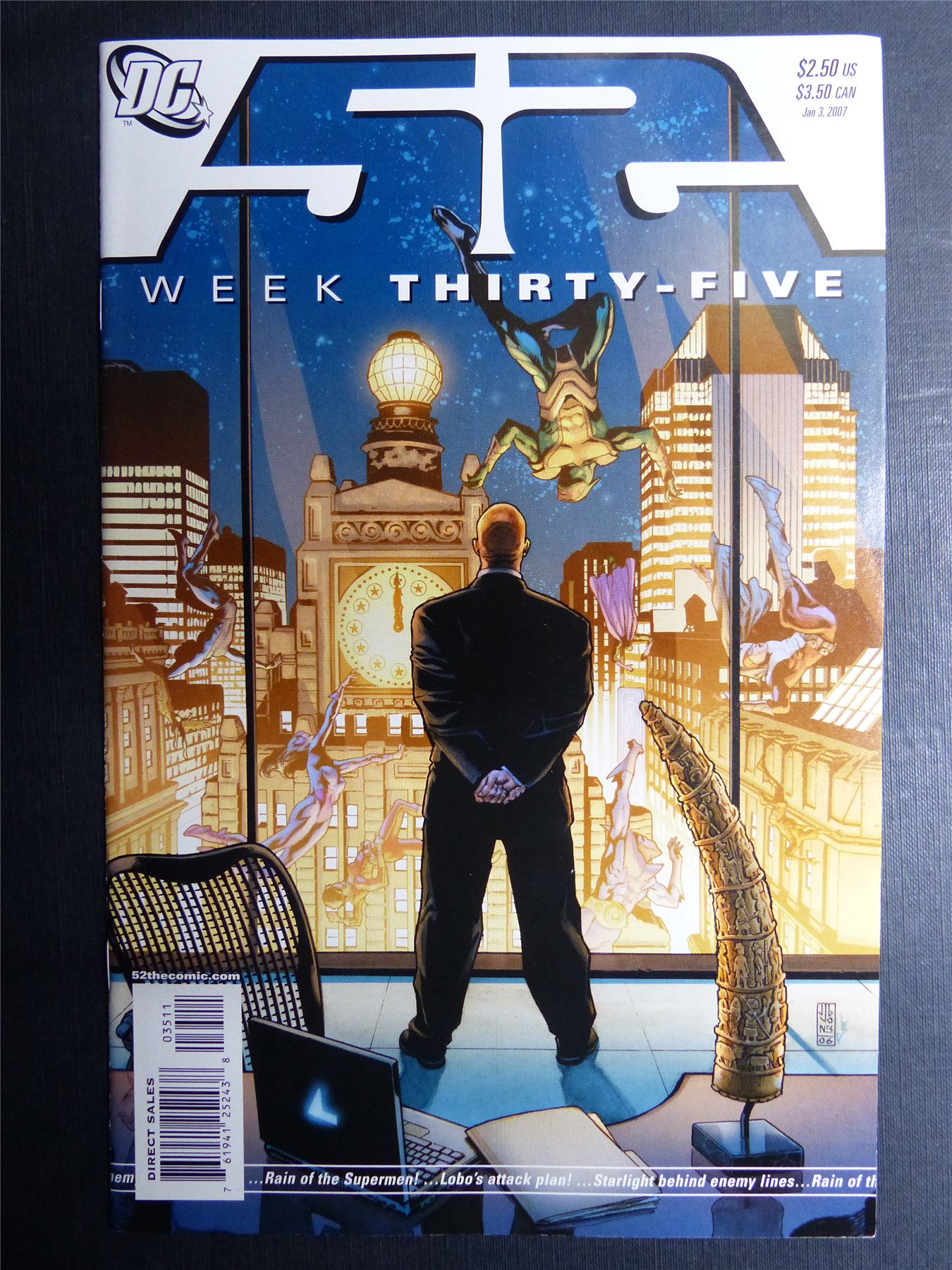 52: Week Thirty-Five #35 - DC Comics #FO