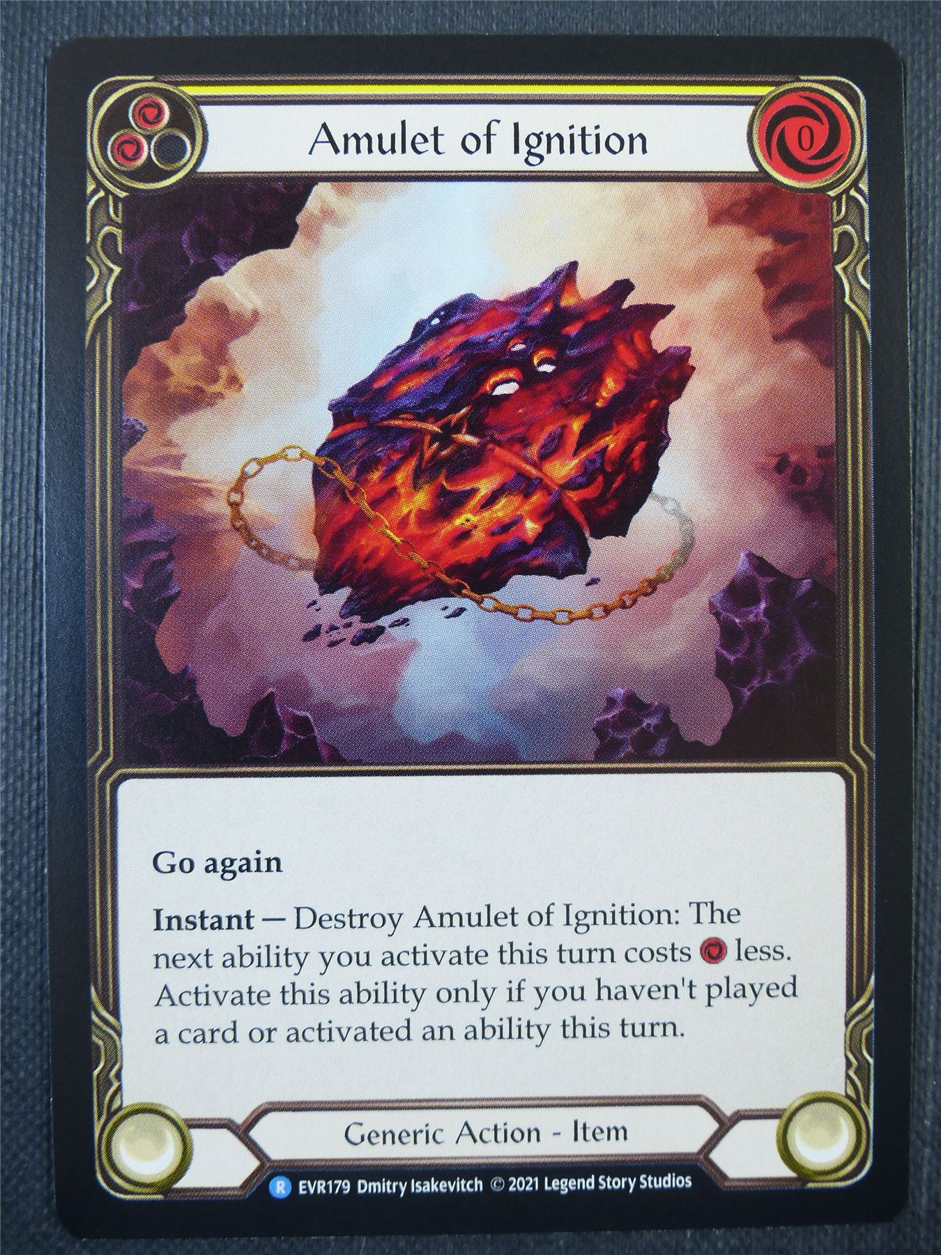 Amulet of Ignition Yellow - 1st ed Everfest - Flesh & Blood Card #6IF