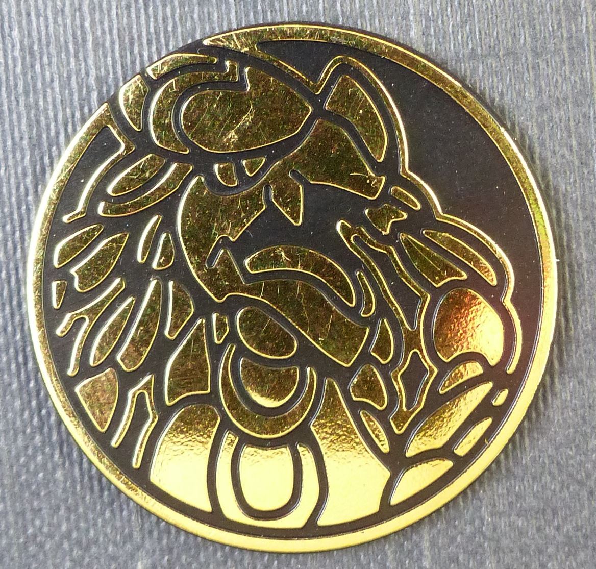 Kommo-o Coin - Gold - Pokemon #8MQ