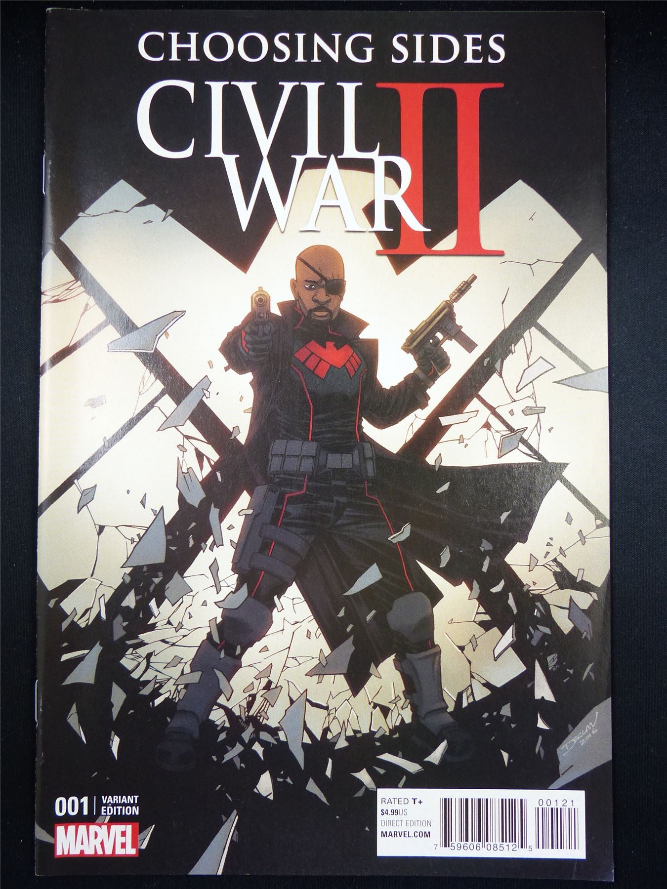 CIVIL War II #1 Variant - Marvel Comic #LV
