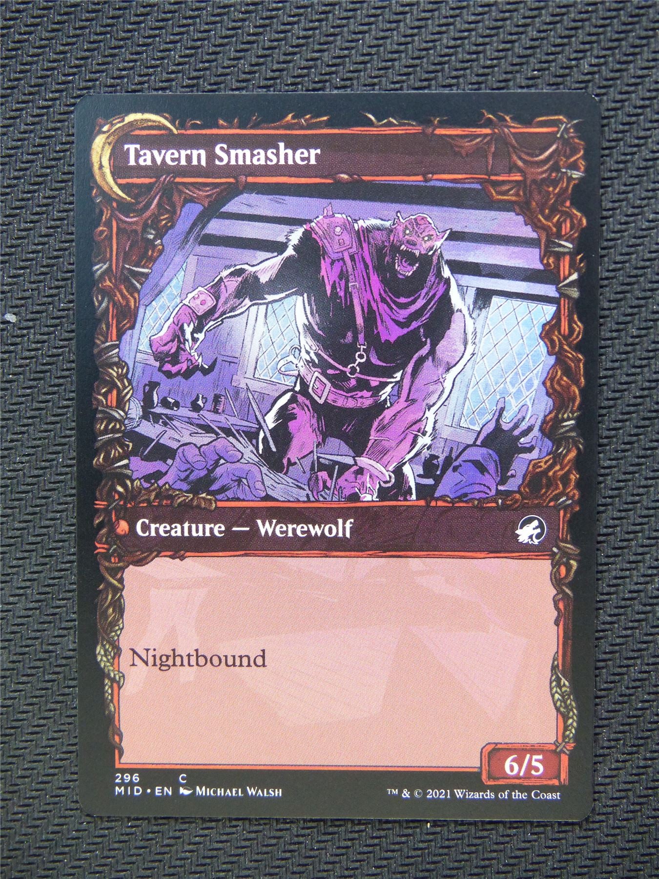Tavern Ruffian Smasher Showcase - Innistrad - Mtg Card #3MB