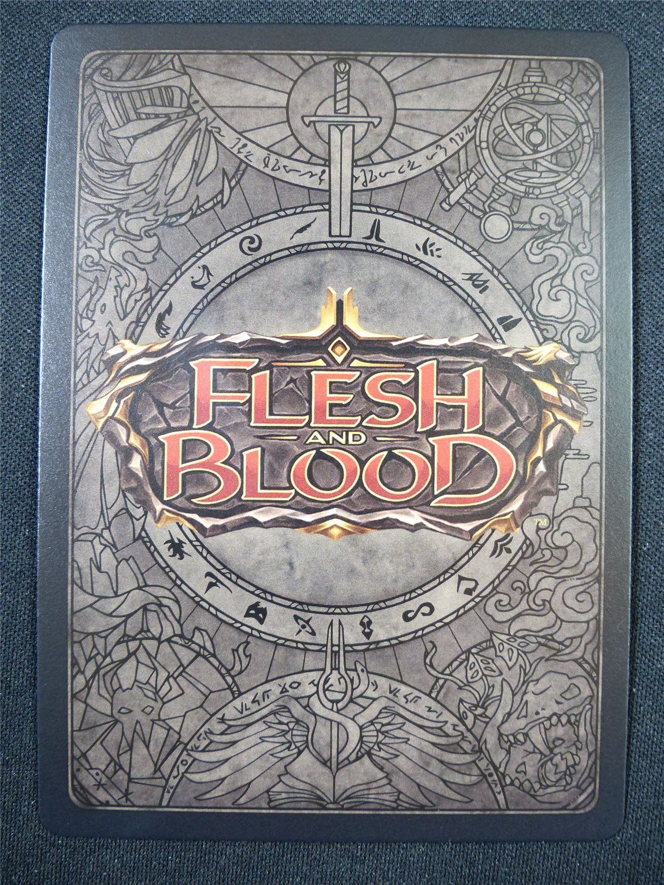 Twinning Blade - Yellow M CRU082 - Flesh & Blood Card #ZG