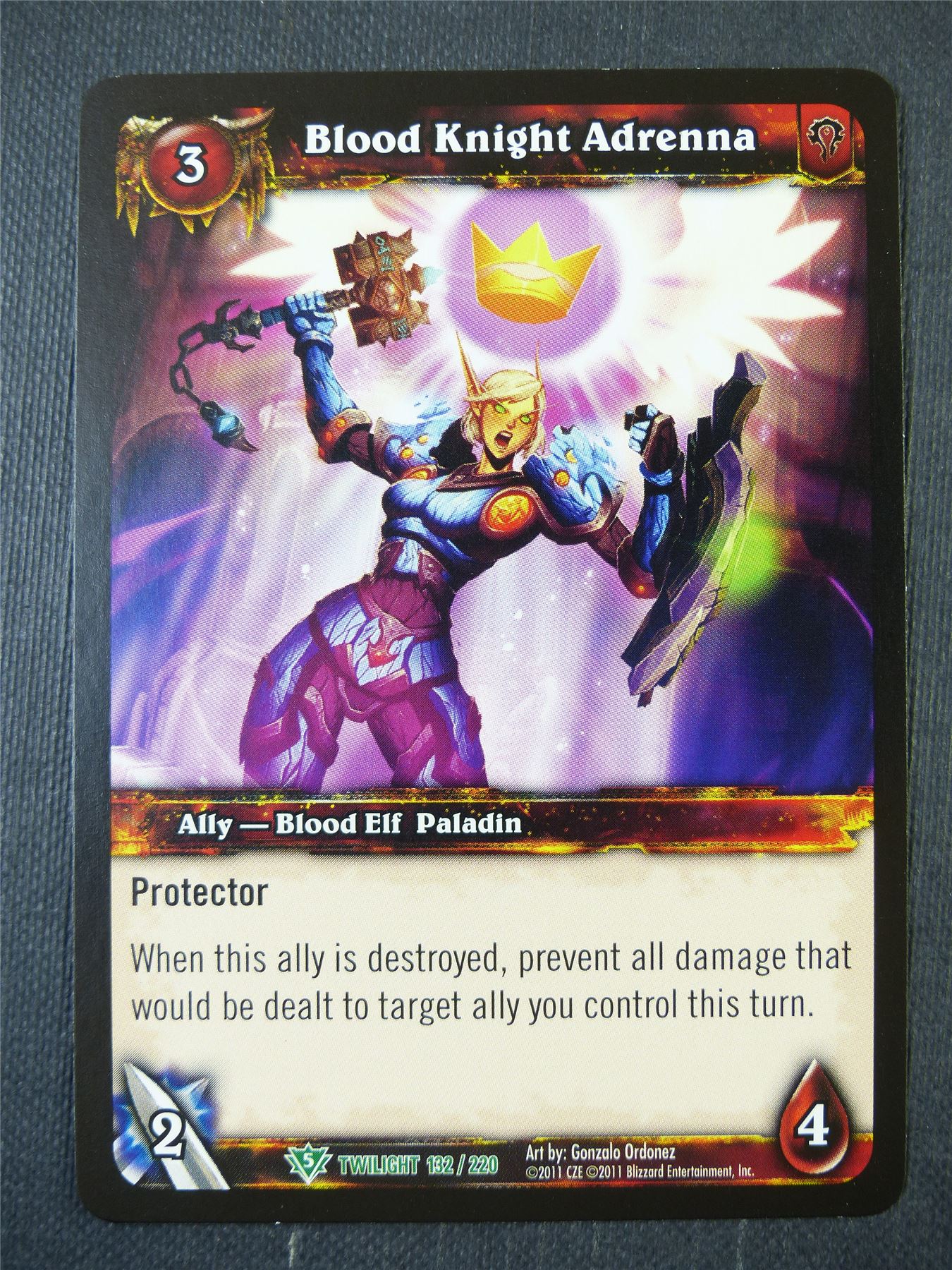 Blood Knight Adrenna 132/220 - WoW Card #17N