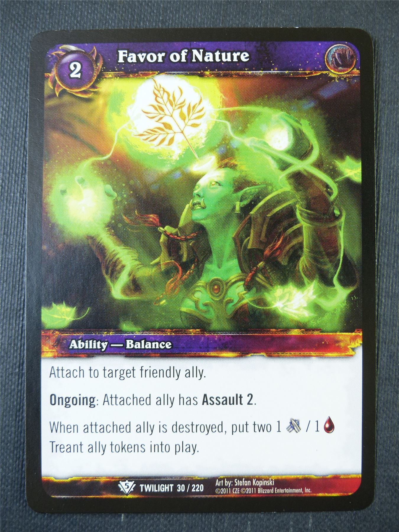 Favor of Nature 30/220 - WoW Card #13Y