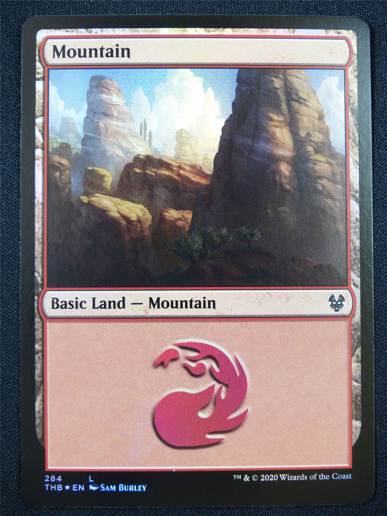Mountain 284 Foil - Mtg Card #22W