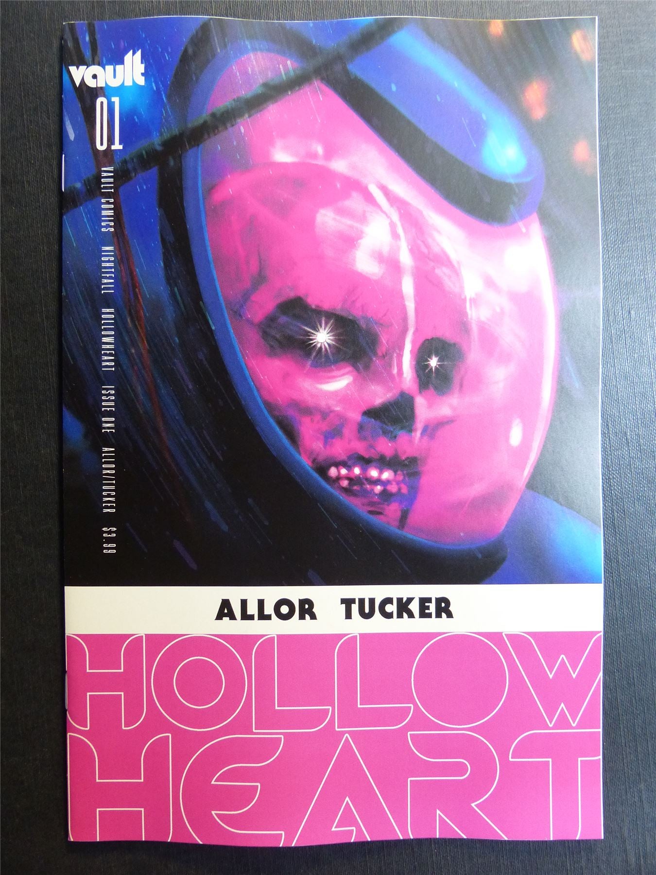 HOLLOW Hearts #1 - Feb 2021 - Vault Comics #7C