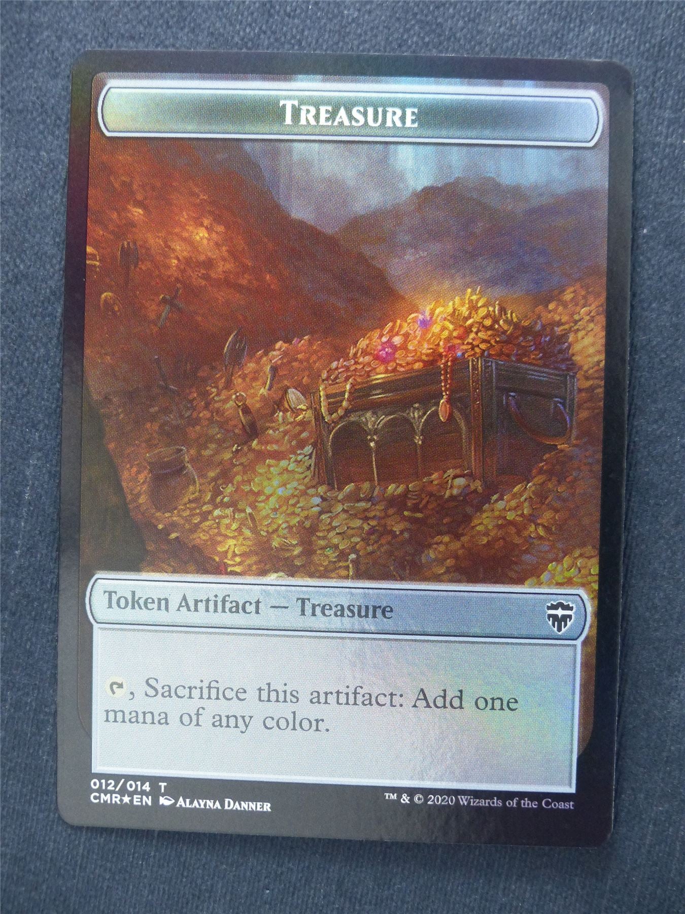 Dragon Treasure - Foil Token