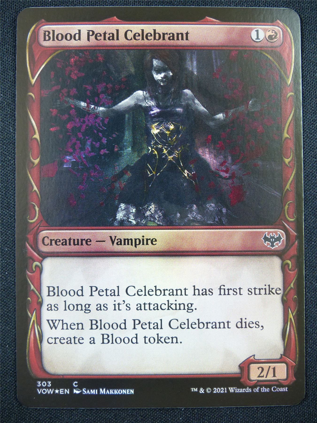 Blood Petal Celebrant Showcase Foil - Mtg Card #1KM