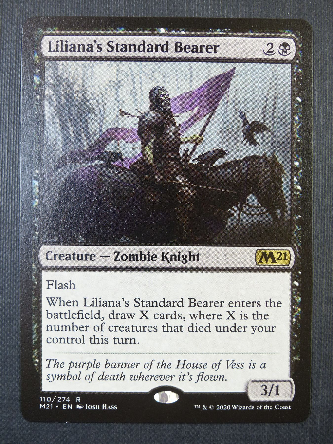 Liliana's Standard Bearer - Mtg Card #8S0