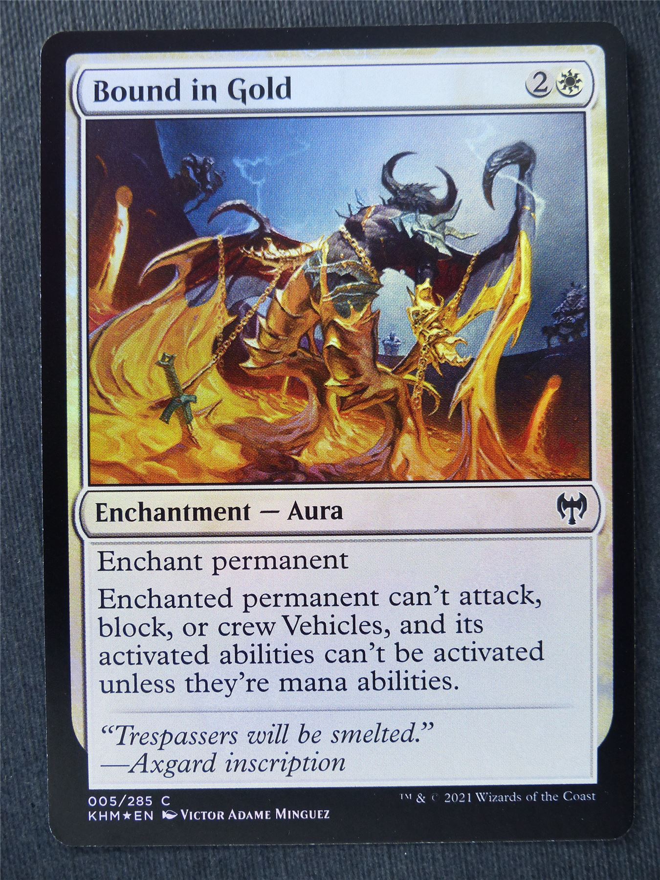 Bound in Gold Foil - Mtg Magic Cards #XE