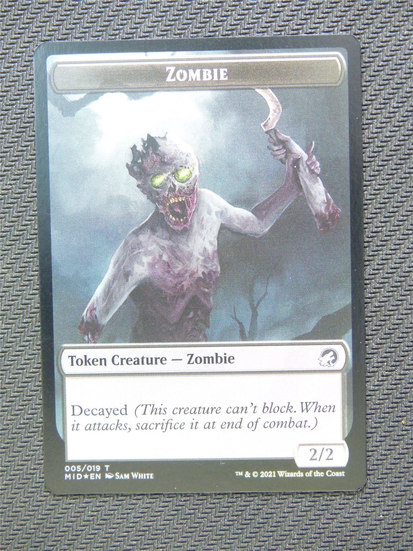 Beast and Zombie Foil Token - Innistrad - Mtg Card #3HE