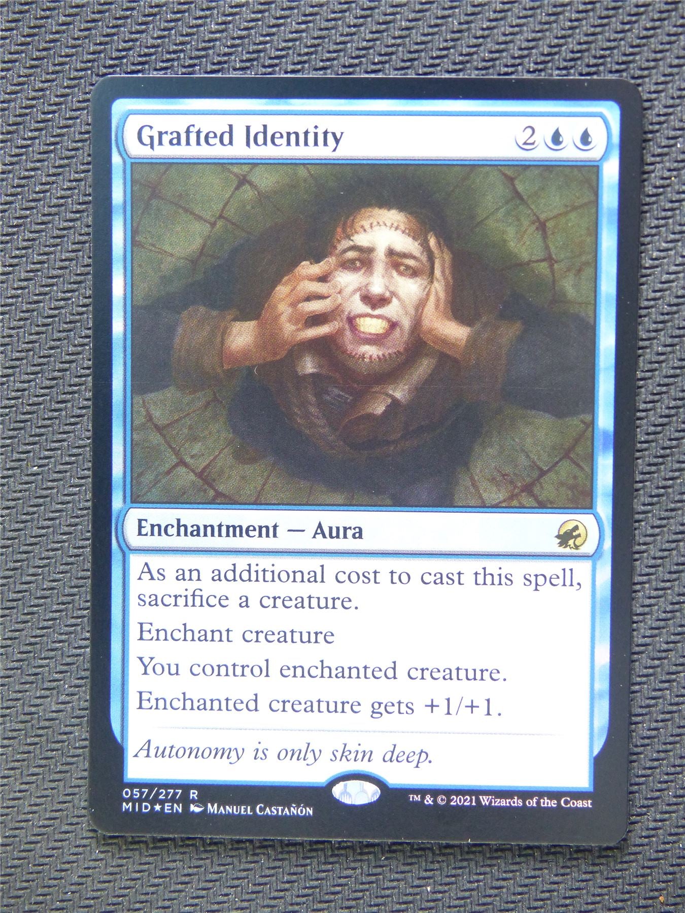 Grafted Identity Foil - Innistrad - Mtg Card #3I1