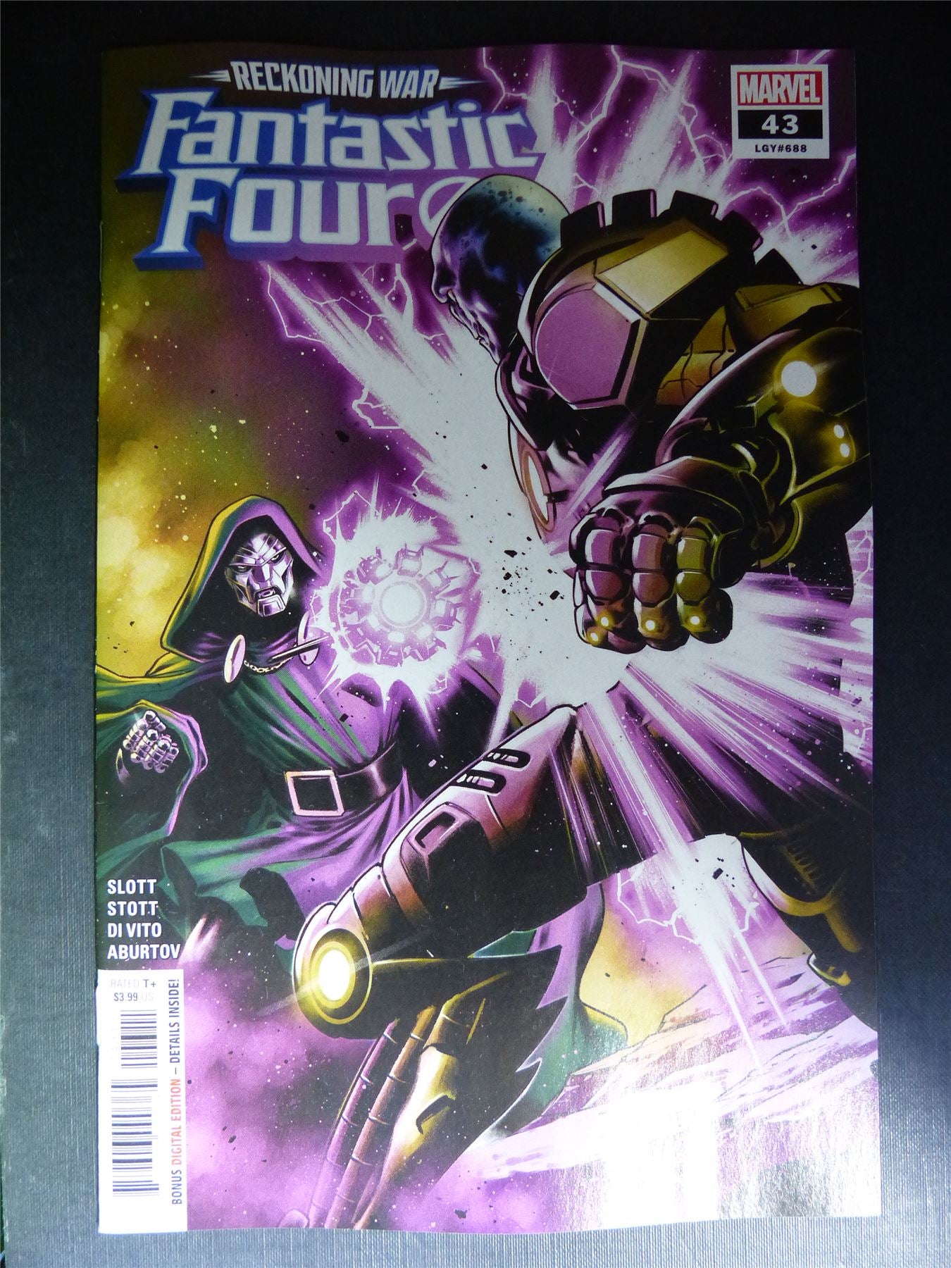 FANTASTIC Four #43 - Jul 2022 - Marvel Comics #2JV