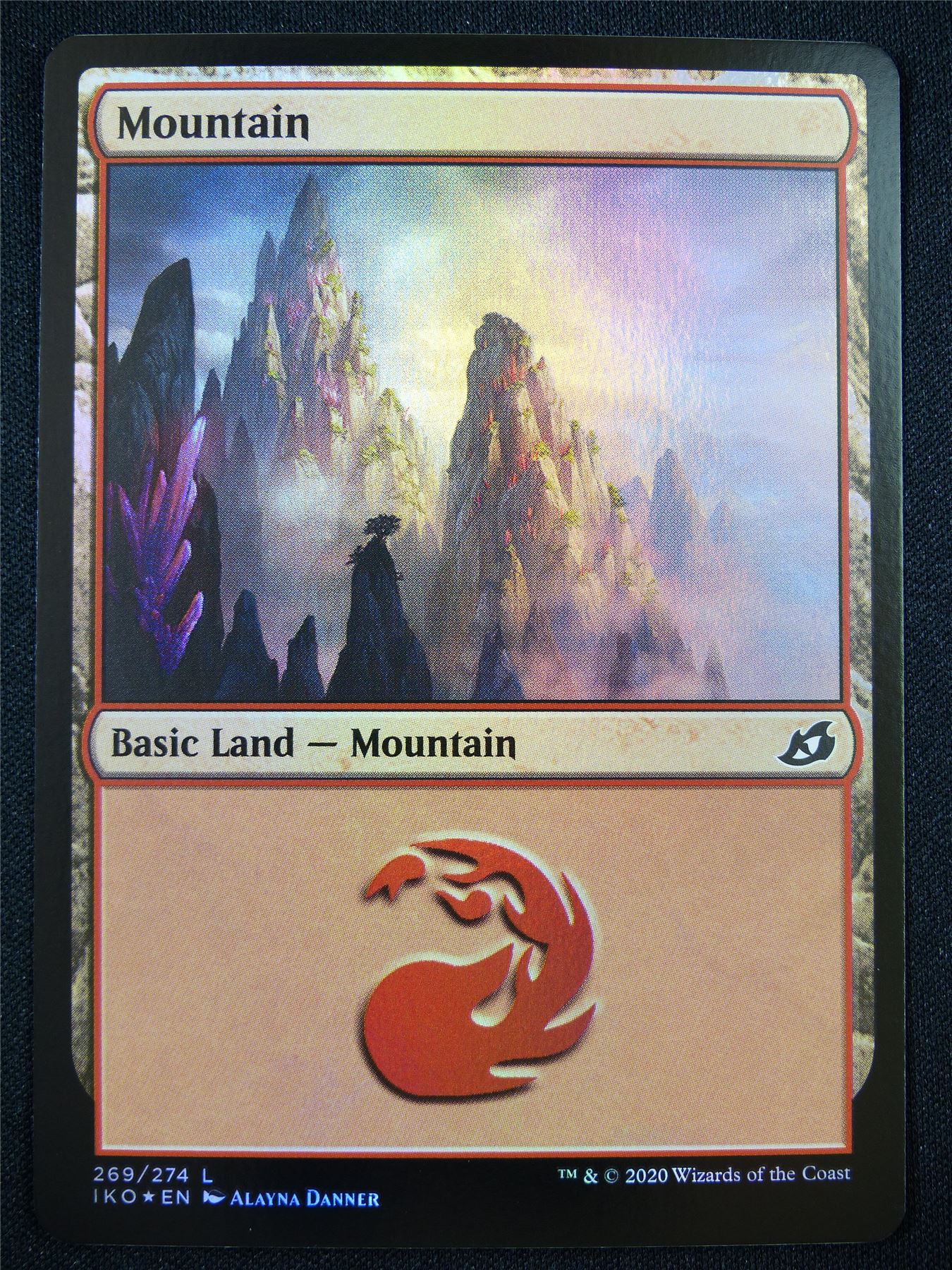 Mountain 269/274 Foil - Mtg Card #21E