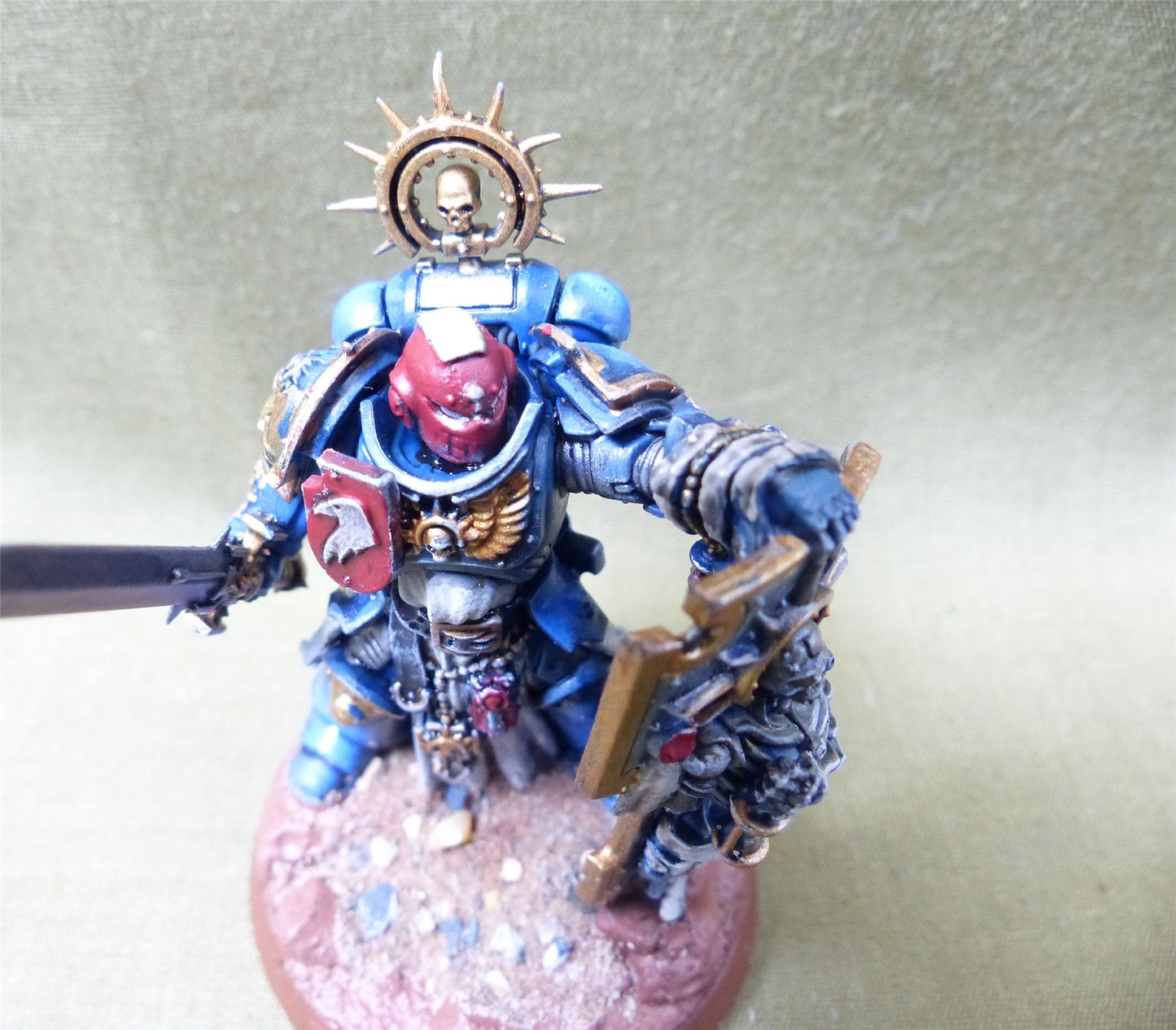 Space Marines - Captain with Relic Shield painted - Warhammer 40K #19U