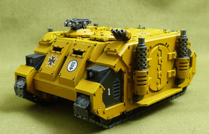 Deimos Pattern Rhino painted - Imperial Fists - Warhammer Horus Heresy #2N0