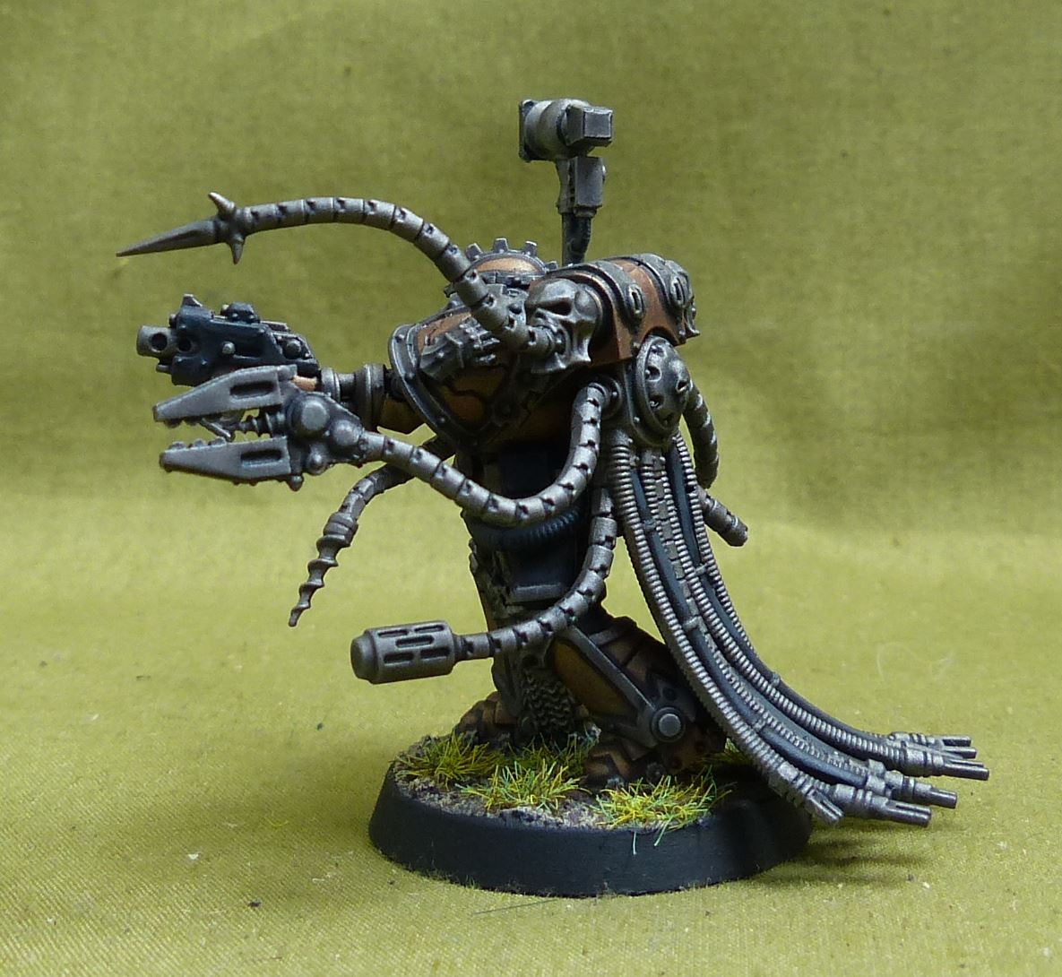 Legion Praetor with upgrades painted - Iron Hands - Warhammer Horus Heresy #2MB