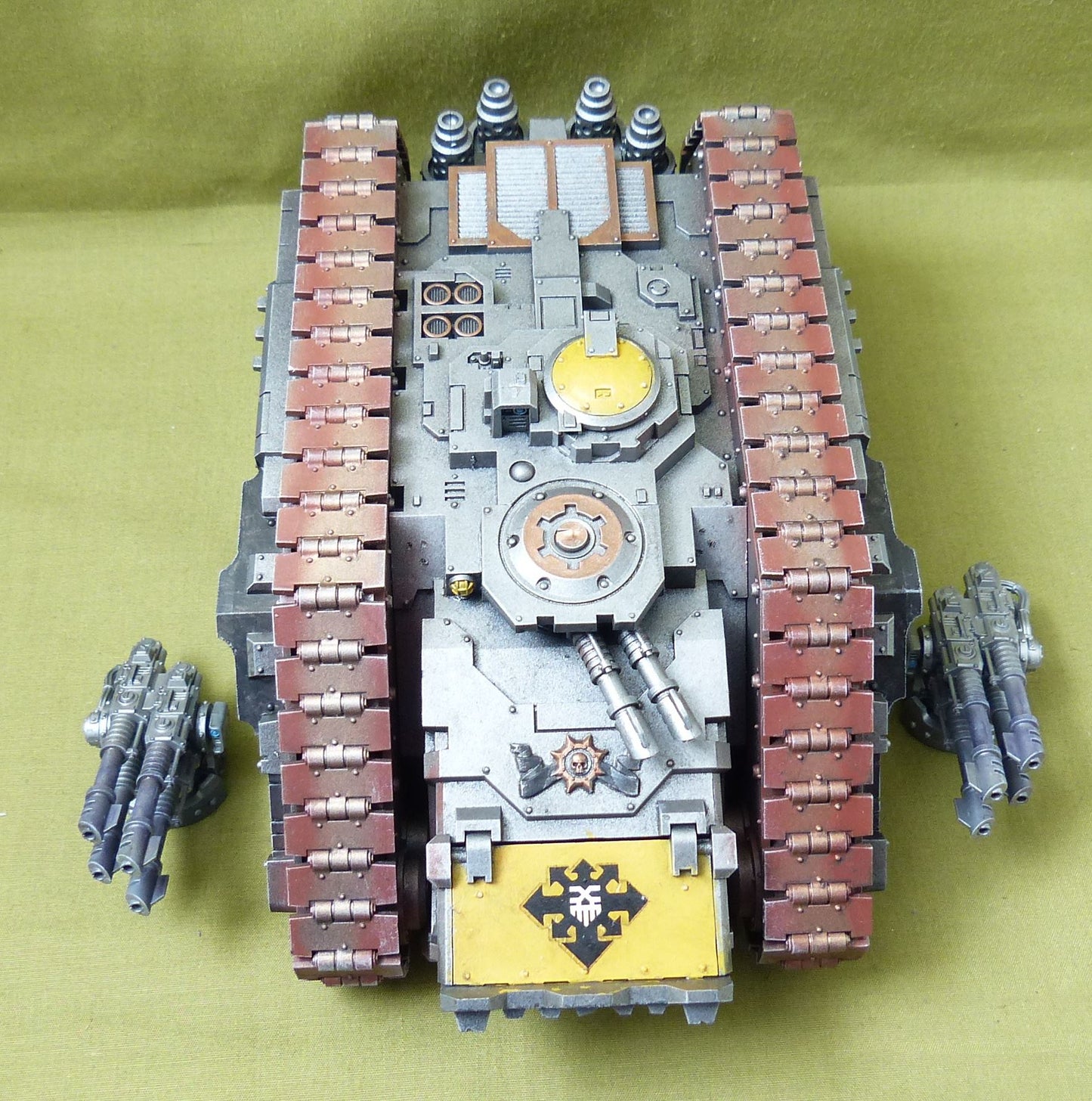 Spartan Assault Tank painted - Adeptus Astartes - Warhammer Horus Heresy #2WK