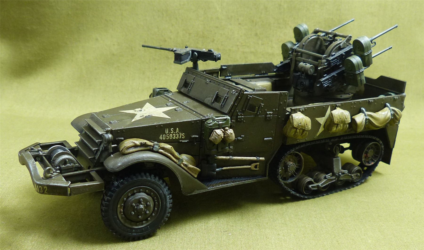 US Half track /  M16 MGMC Half-Track  painted 1:35 scale - WW2 Model #16Z