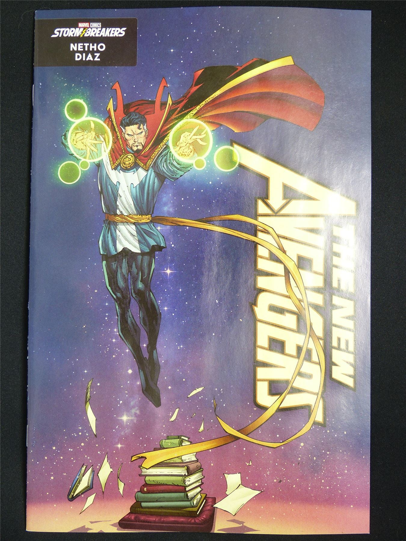 The New AVENGERS #5 Stormbreaker Variant - Dec 2025 Marvel Comic #4TM