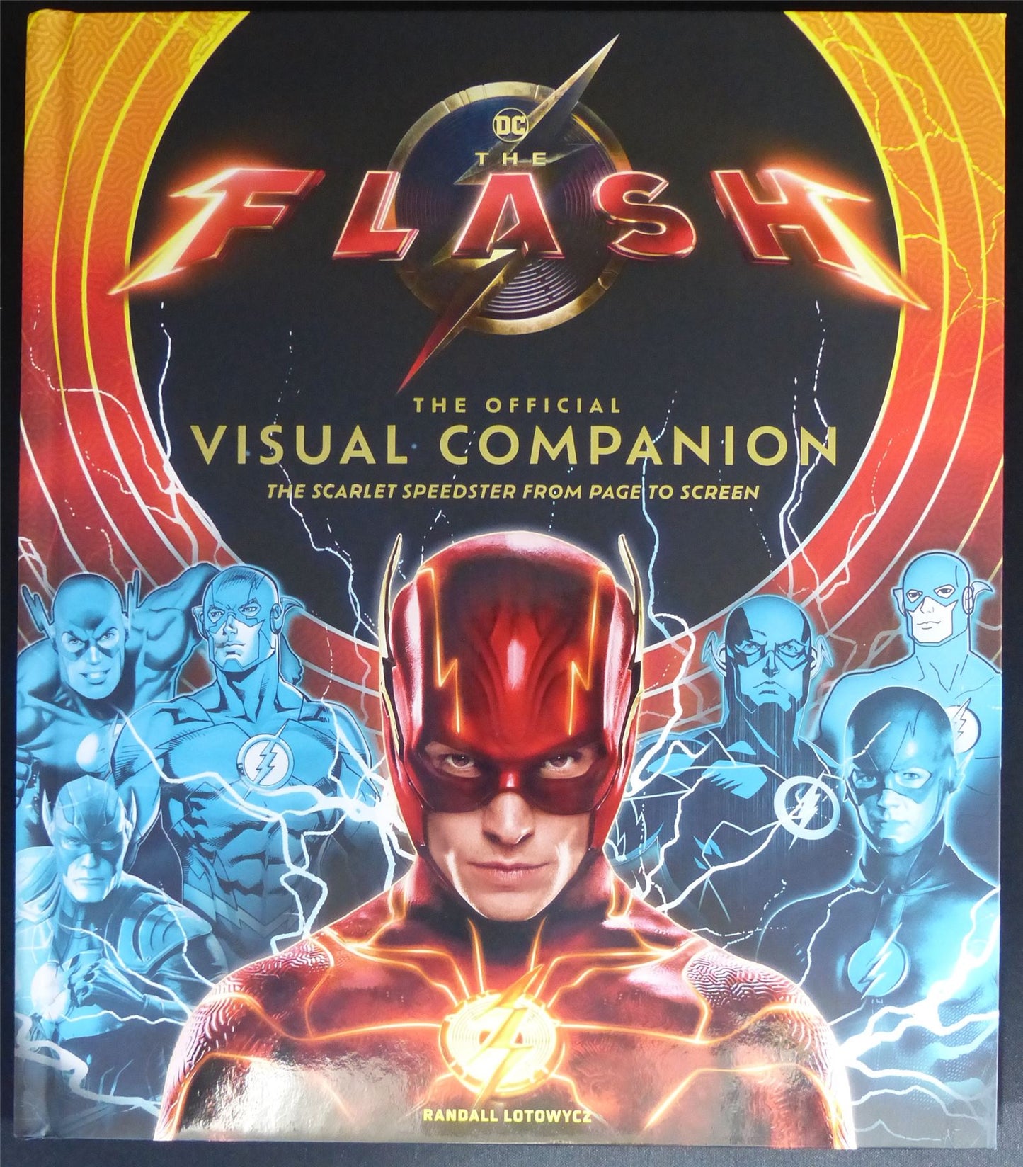 The Flash Official Visual Companion Gift Book - Titan Hardback #40