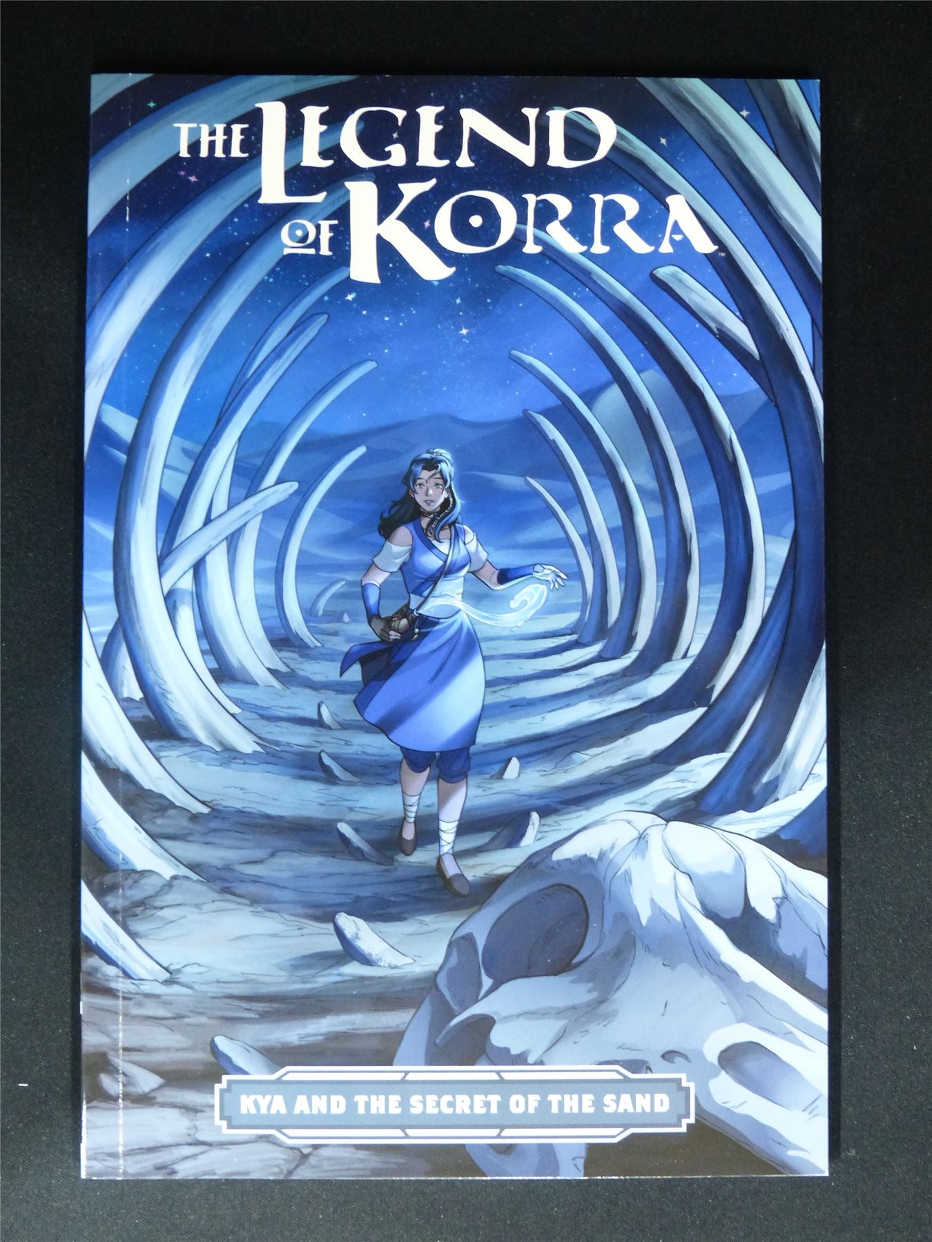 The Legend of Korra: Kya and the Secret of the Sand - Dark Horse Graphic Softback #2QN