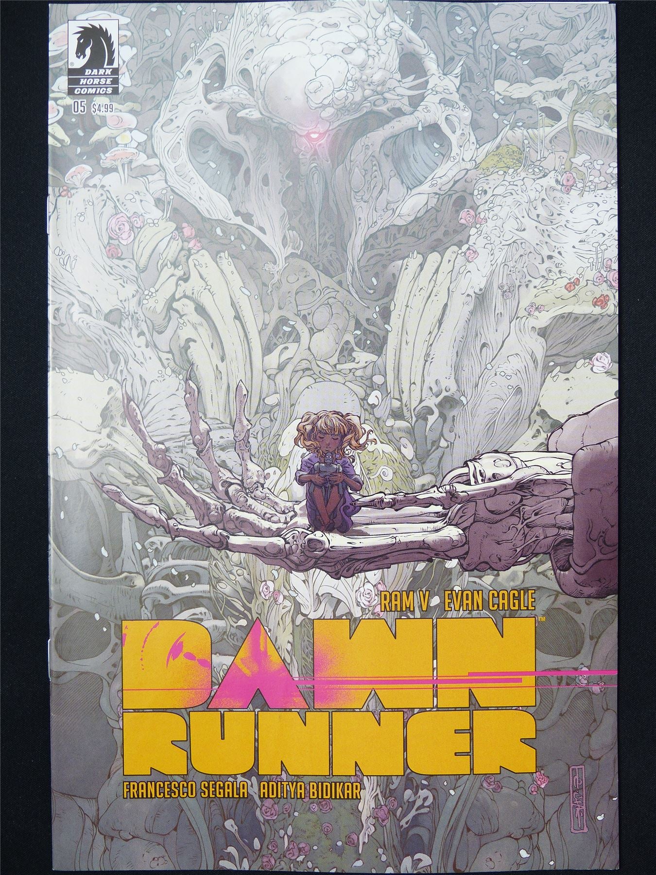 DAWN Runner #5 - B&B Sep 2024 Dark Horse Comic #12N