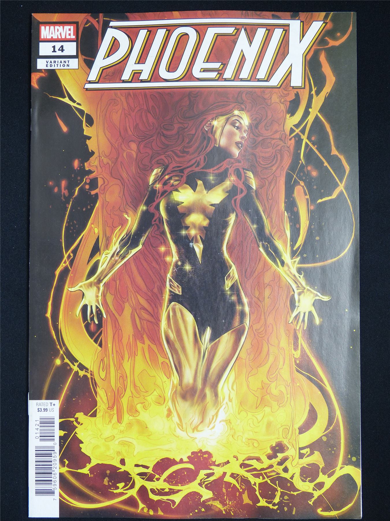 PHOENIX #14 Variant - Oct 2025 Marvel Comic #3N5