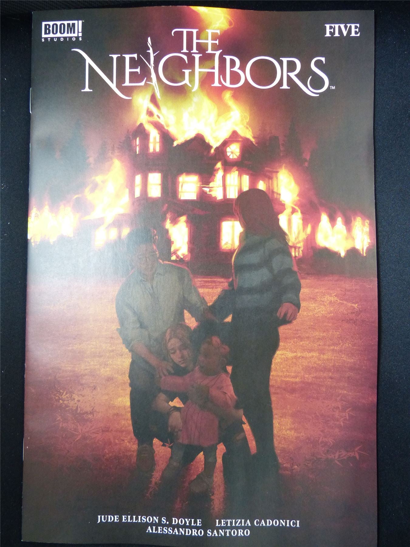 The NEIGHBORS #5 - Jul 2023 Boom! Comic #2QY