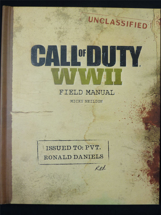 Call of Duty: WWII Field Manual - Titan Gift Book Hardback #2NZ