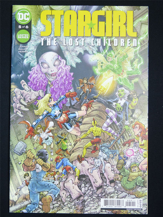 STARGIRL: The Lost Children #5 - DC Comic #6LV