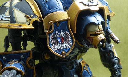 Imperial Knight with Forgeworld Shoulder Pads painted - Warhammer 40K #Z7