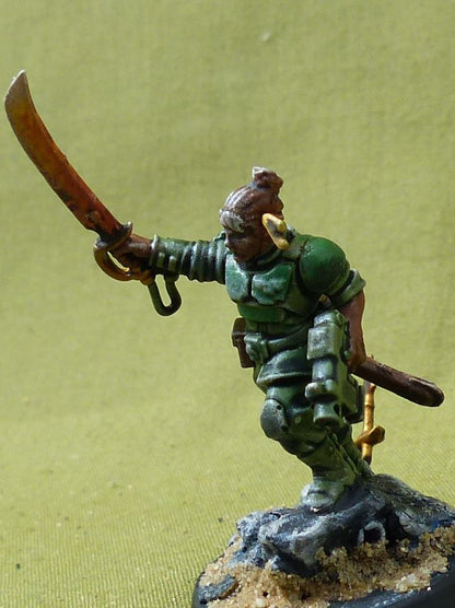 Captain Minka Lesk painted - Astra Militarum - Warhammer 40K #2Y3