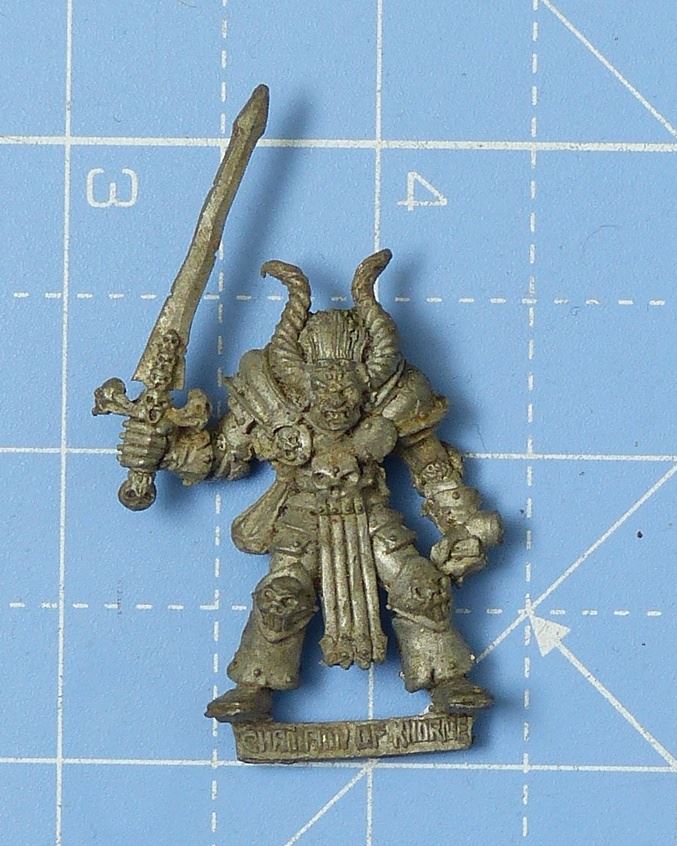Classic Metal Champion of Chaos - Warhammer Old World #2I5