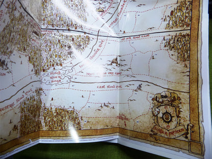 The General's Compendium Book 2003 includes the poster-sized map - Warhammer AoS 40k #8T