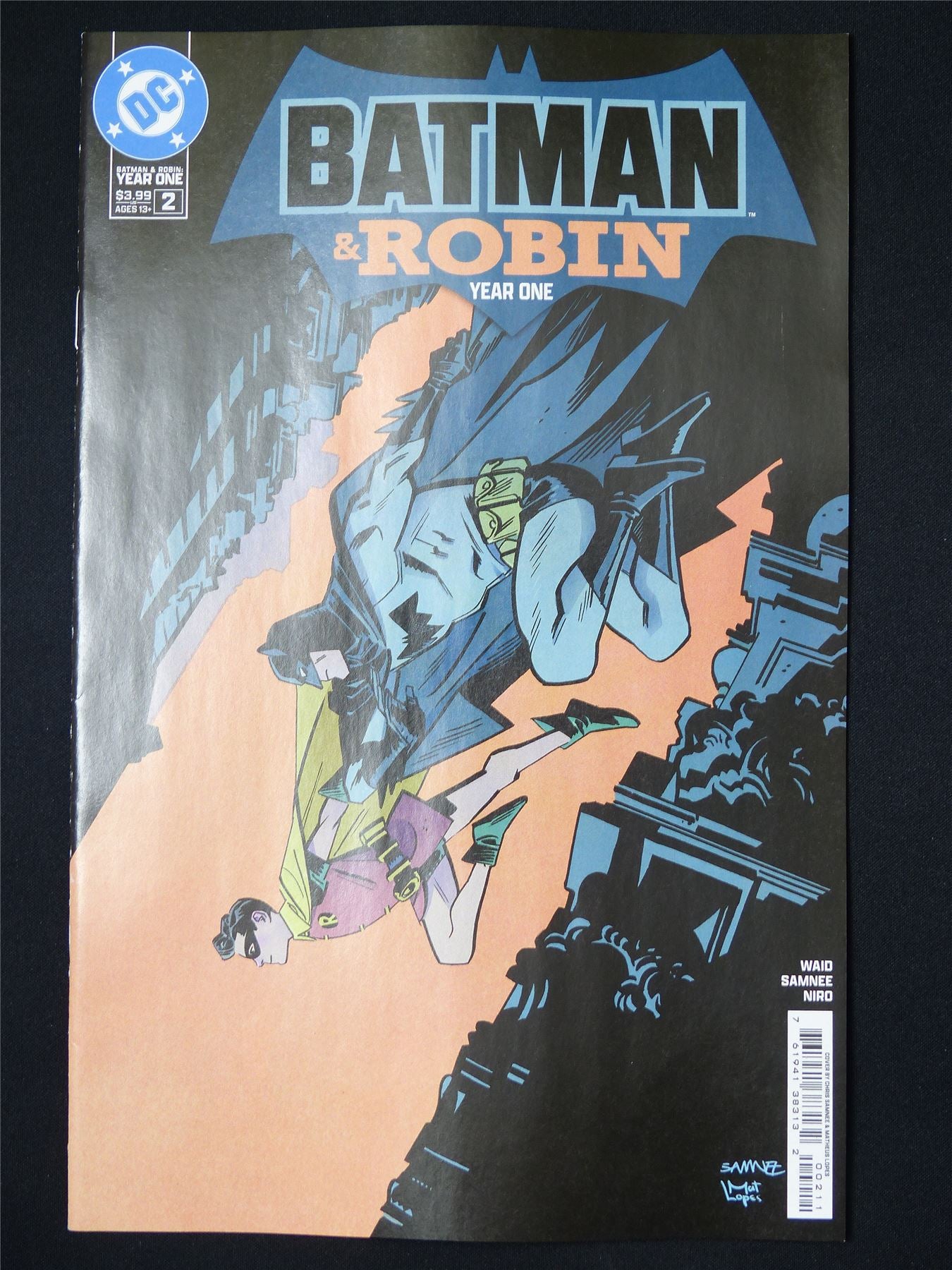 BATMAN & Robin year One #2 - Jan 2025 DC Comic #46N