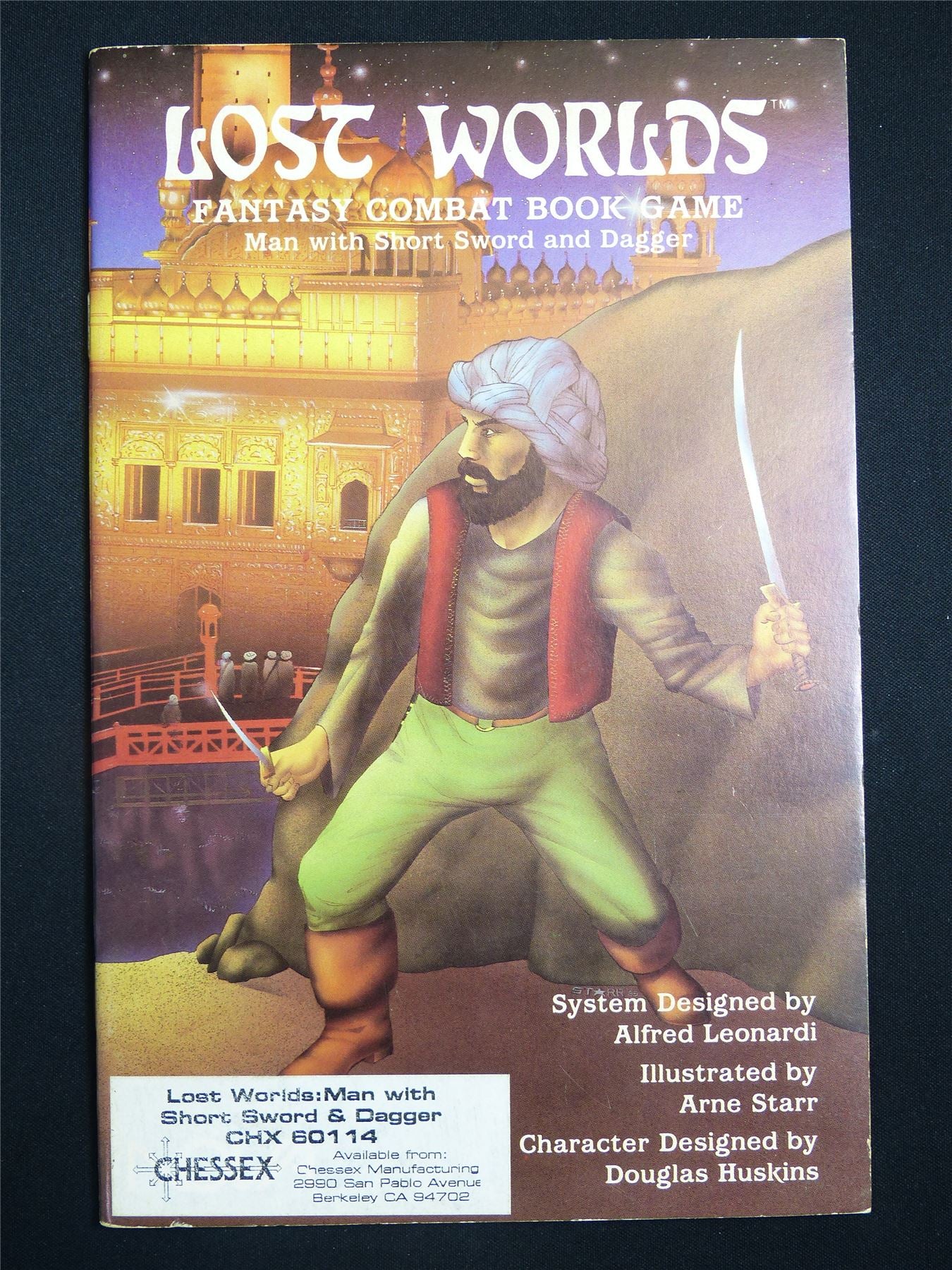 Lost Worlds Fantasy Combat Book: Man With Short Sword and Dagger - Booklet #2TN