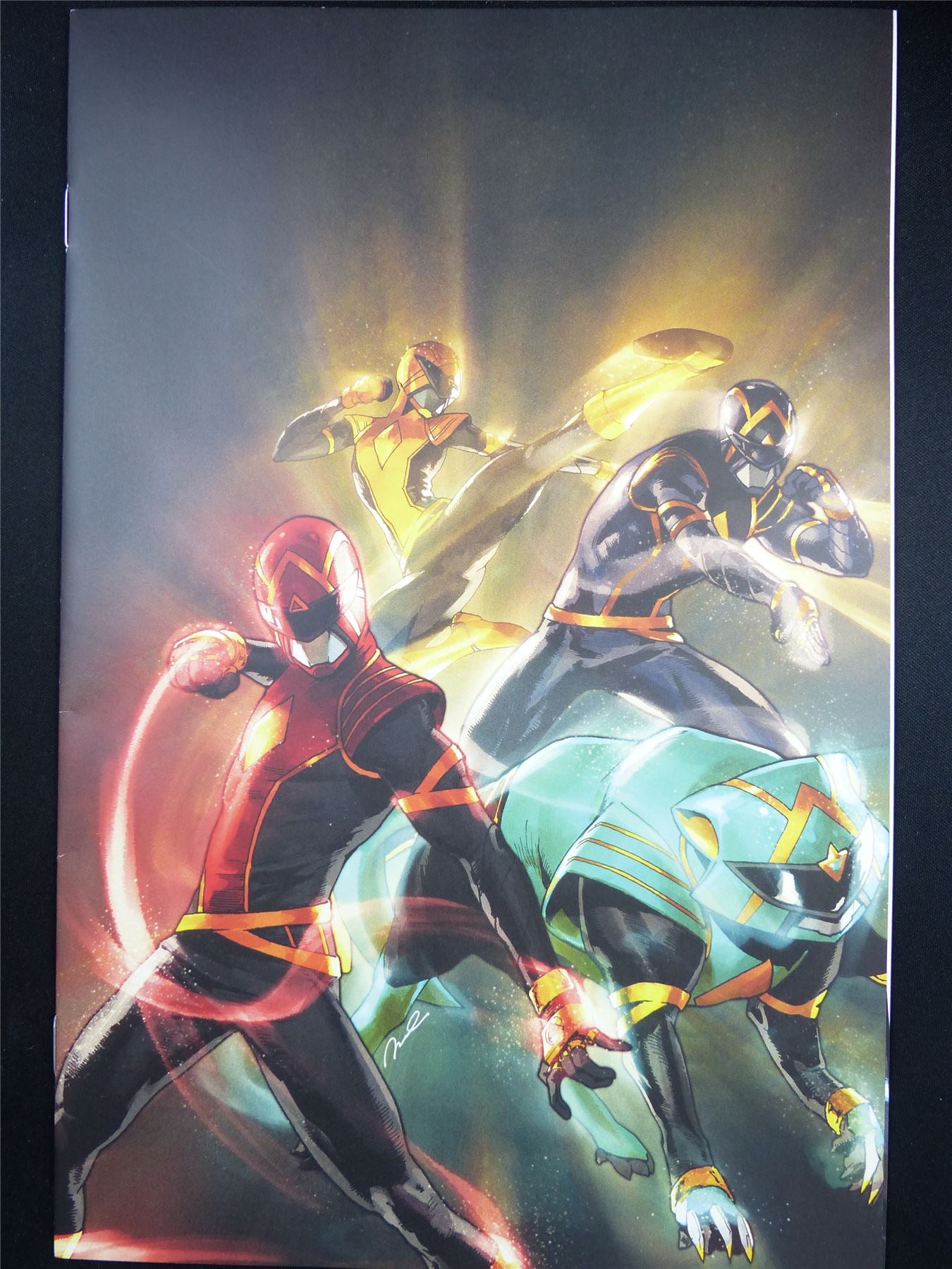 Mighty Morphin POWER Rangers: The Eltarian War #13 Virgin Variant - Boom! Comic #508