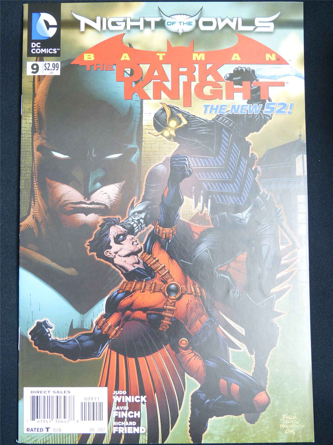 BATMAN: The Dark Knight #9 New 52! - DC Comic #M