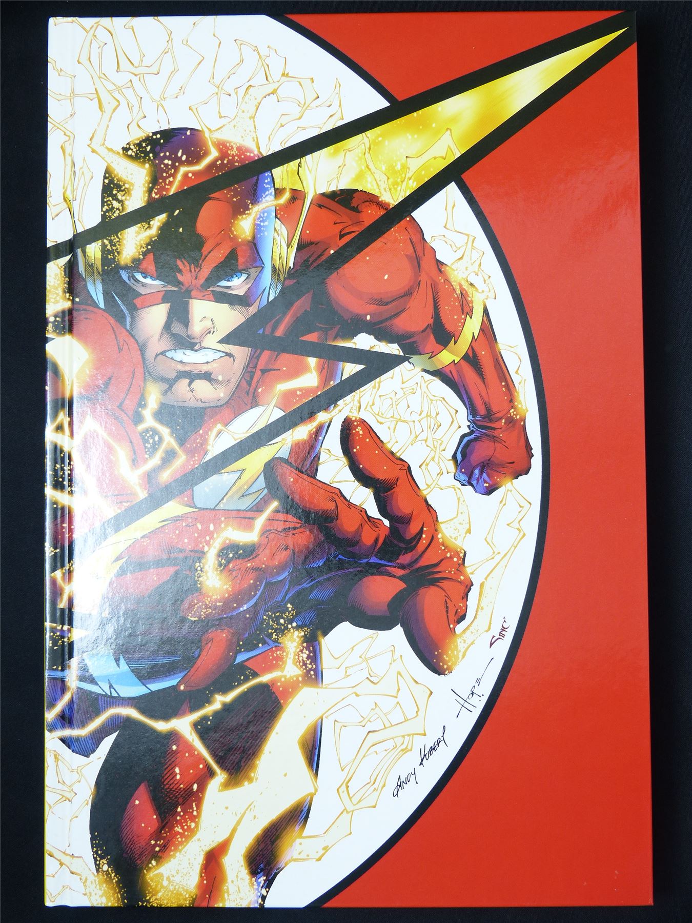 Absolute Flashpoint - DC Graphic Hardback #2C3