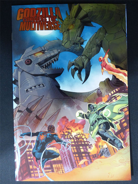 GODZILLA Conquers the Multiverse #1 Cvr B Foil - Sep 2026 Marvel Comic #2H8