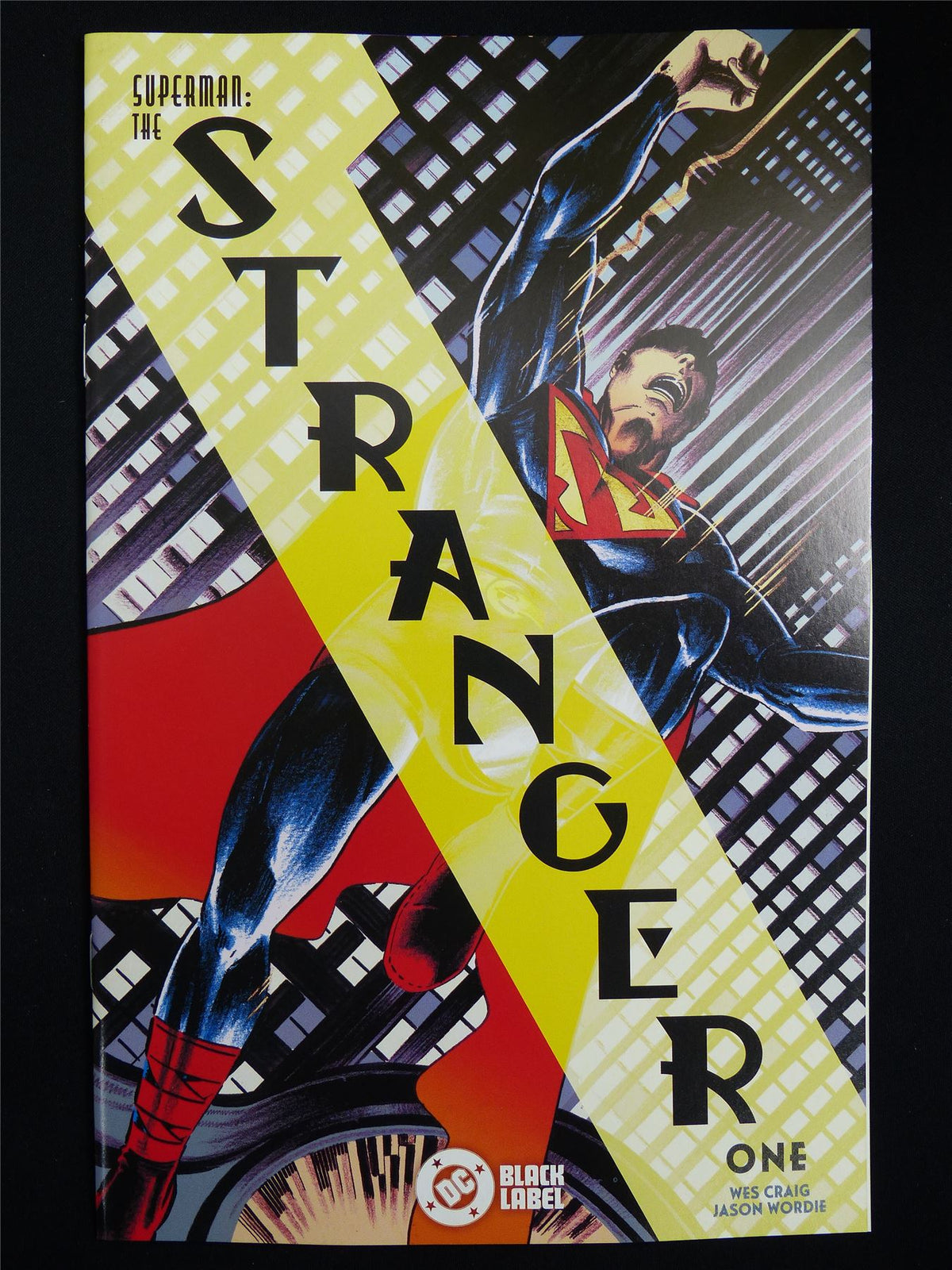 SUPERMAN: the Stranger #1 Cvr A - Nov 2026 DC Comic #424
