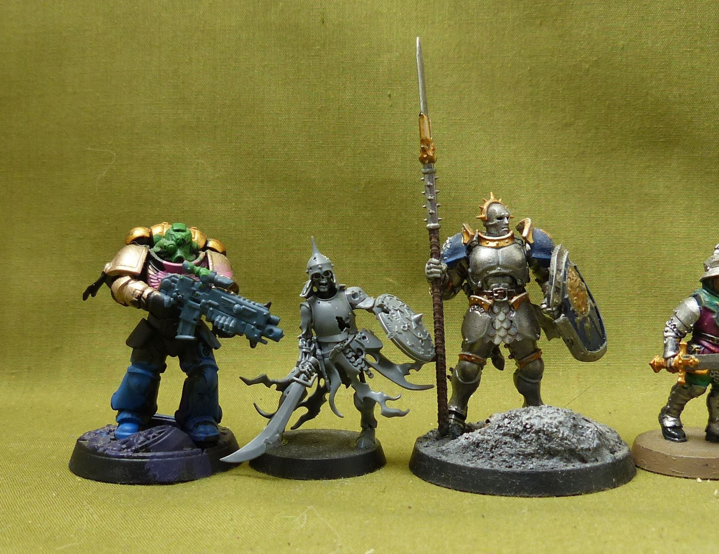 Mix of Miniatures - Space Marines Sigmar Tyranids Undead - Warhammer #CH