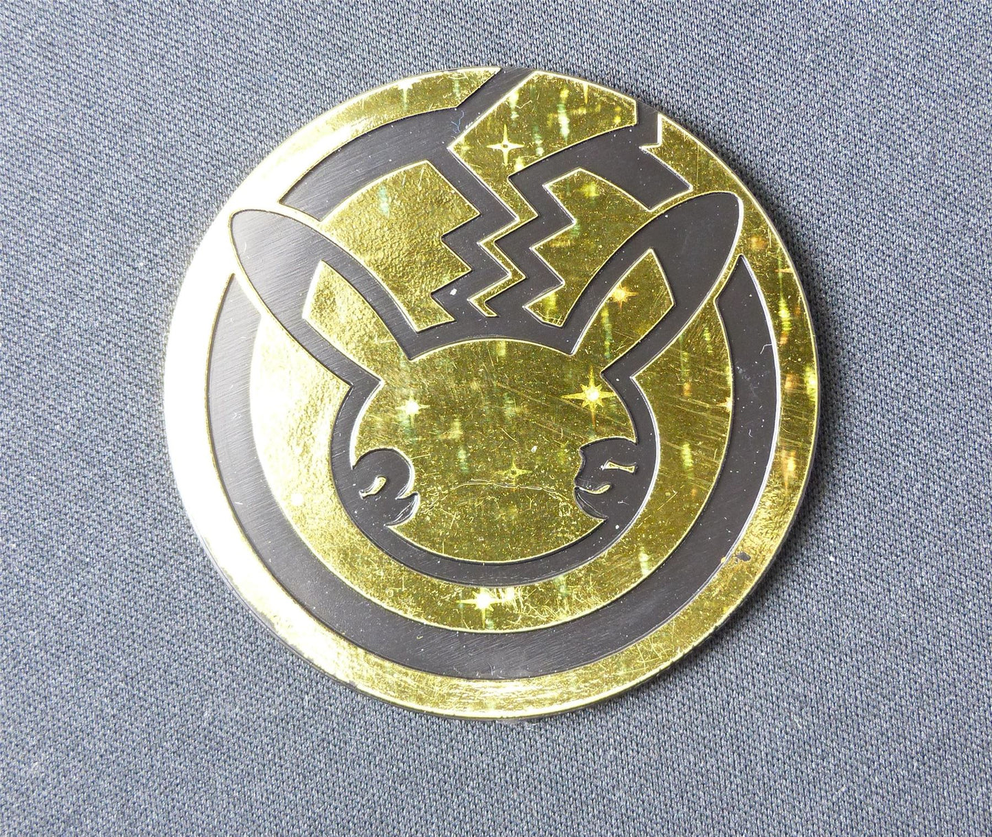 Gold Pikachu 25 Anniversary - Jumbo Pokemon Coin #3ST