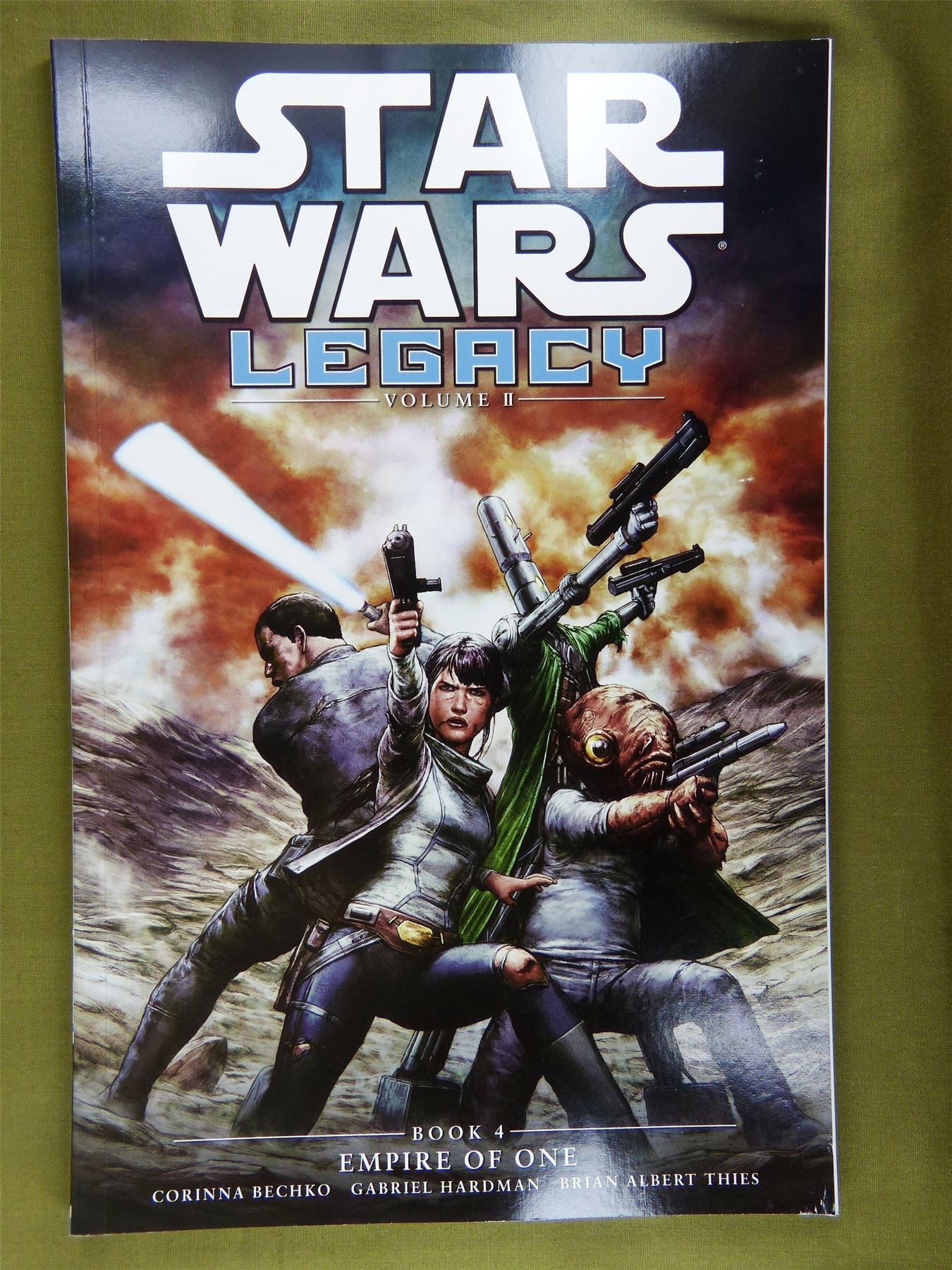 Star Wars Legacy Volume II Book 4 empire Of One - Graphic Novel #1ZM